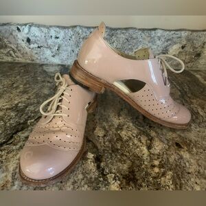 The Office of Angela Scott Mr Muffin Rose Cut-Out Patent Leather Lace-Up Oxfords